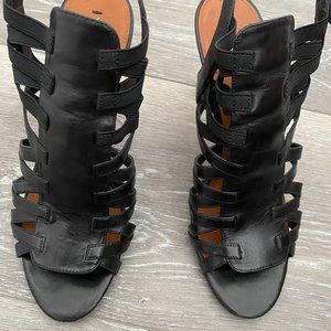 Woman's Via Spiga, Black Heels